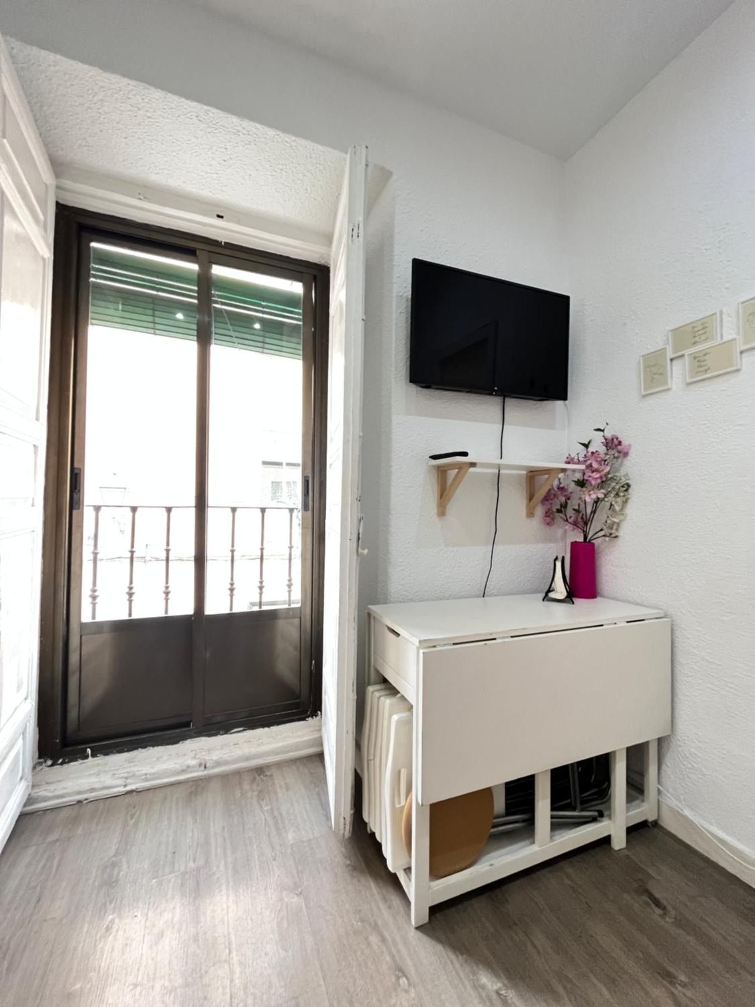 Ile Aina Exterior Nuevo Pena Apartment Madrid Exterior photo